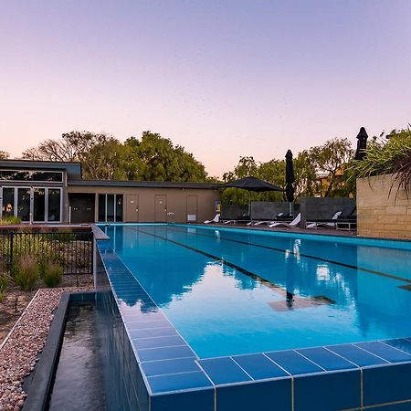 Aqua Resort Басселтон Экстерьер фото